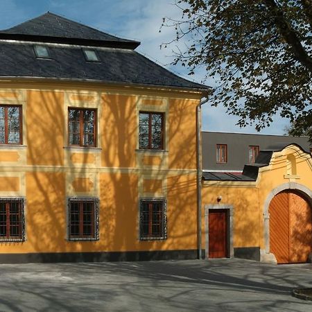 Fara Rancirov Hotel Jihlava Eksteriør billede